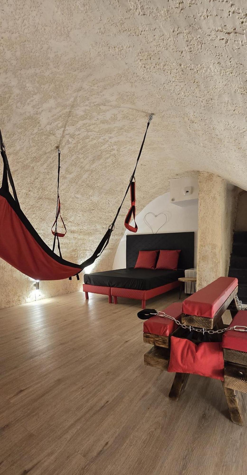Le Fruit Defendu "Love Room" Jacuzzi Centre Ville روان المظهر الخارجي الصورة